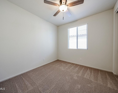 7126 W Bent Tree Drive - Photo Thumbnail 14