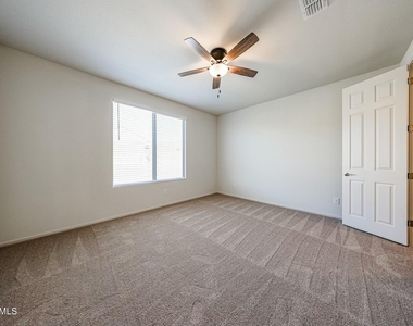 7126 W Bent Tree Drive - Photo Thumbnail 7