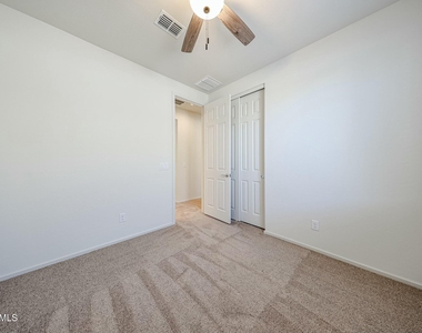 7126 W Bent Tree Drive - Photo Thumbnail 15