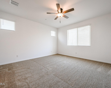 28486 N 134th Avenue - Photo Thumbnail 9