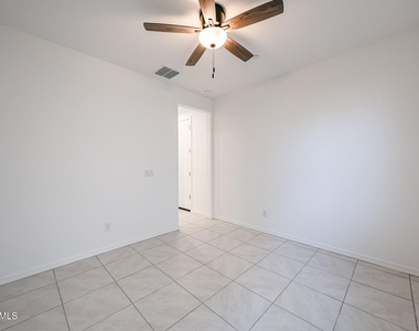 28486 N 134th Avenue - Photo Thumbnail 17