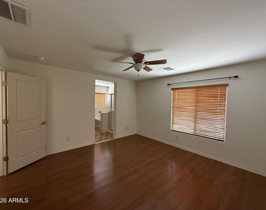 1670 E Elgin Street - Photo Thumbnail 11