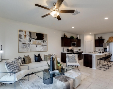 1319 W Raymond Avenue - Photo Thumbnail 14