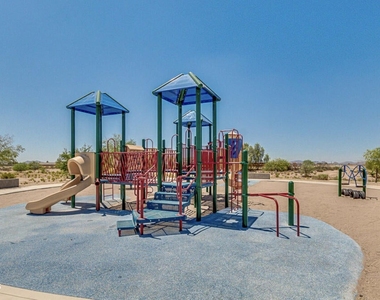 1319 W Raymond Avenue - Photo Thumbnail 39