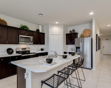 1319 W Raymond Avenue - Photo Thumbnail 6