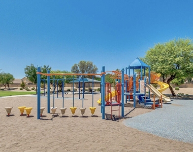1319 W Raymond Avenue - Photo Thumbnail 37