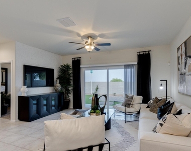 1319 W Raymond Avenue - Photo Thumbnail 12
