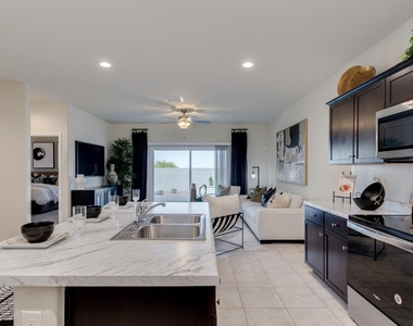 1319 W Raymond Avenue - Photo Thumbnail 10