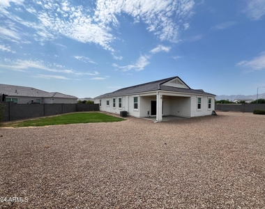 10424 S 54th Lane - Photo Thumbnail 42