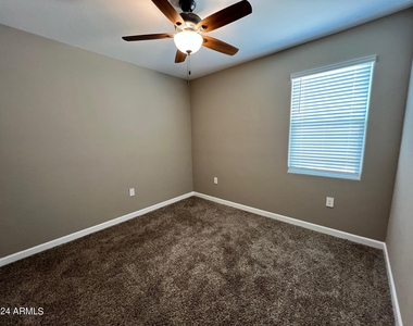 10424 S 54th Lane - Photo Thumbnail 41