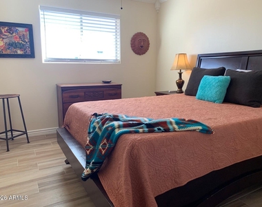 3018 S Dromedary Drive - Photo Thumbnail 7