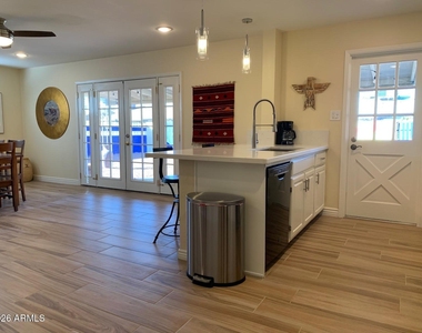3018 S Dromedary Drive - Photo Thumbnail 4