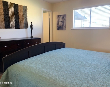 3018 S Dromedary Drive - Photo Thumbnail 6