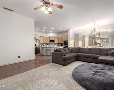 3438 W Little Hopi Drive - Photo Thumbnail 3