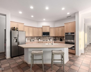 3438 W Little Hopi Drive - Photo Thumbnail 4