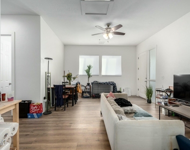 509 W Mcdowell Road - Photo Thumbnail 6