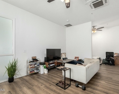 509 W Mcdowell Road - Photo Thumbnail 2