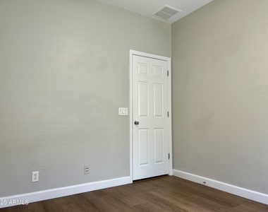 770 W Fruit Tree Lane - Photo Thumbnail 16