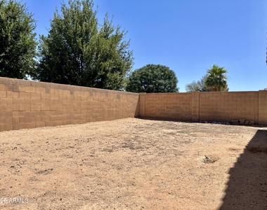 770 W Fruit Tree Lane - Photo Thumbnail 24