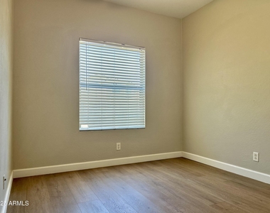 770 W Fruit Tree Lane - Photo Thumbnail 18