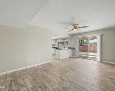 5527 W Cortez Street - Photo Thumbnail 11