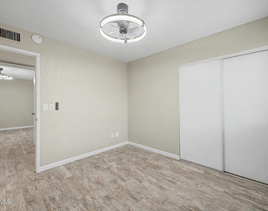 5527 W Cortez Street - Photo Thumbnail 18