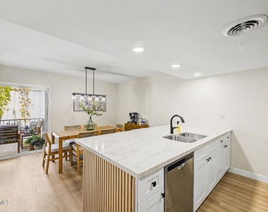 3416 N 44th Street - Photo Thumbnail 8