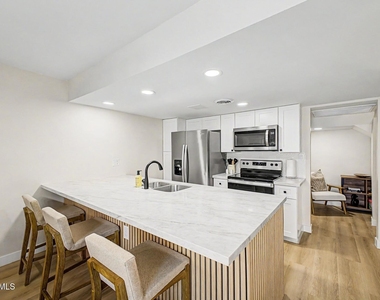 3416 N 44th Street - Photo Thumbnail 6