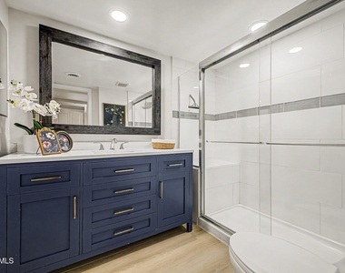 3416 N 44th Street - Photo Thumbnail 15