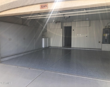 3045 W Covey Lane - Photo Thumbnail 8