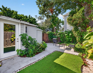 2702 Ne 9th Avenue - Photo Thumbnail 21