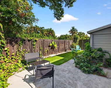 2702 Ne 9th Avenue - Photo Thumbnail 22