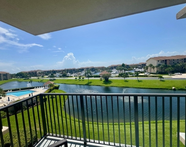 601 Seafarer Circle - Photo Thumbnail 35