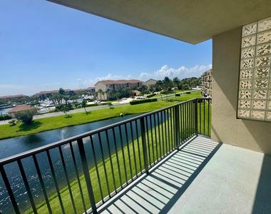 601 Seafarer Circle - Photo Thumbnail 25
