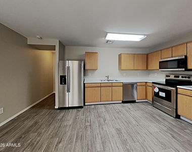 12960 N B Street - Photo Thumbnail 3