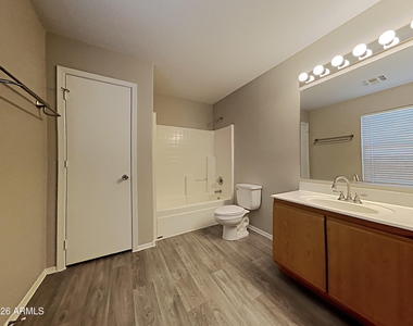 12960 N B Street - Photo Thumbnail 8