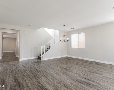 9314 W Williams Street - Photo Thumbnail 4