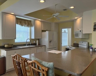 11595 Sw Rockingham Drive - Photo Thumbnail 1