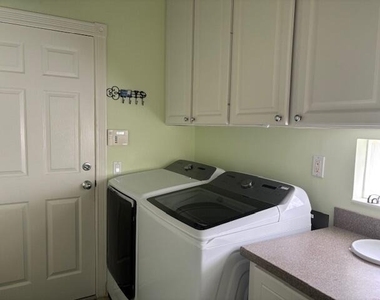 11595 Sw Rockingham Drive - Photo Thumbnail 9