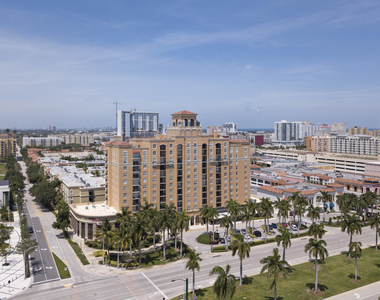 651 Okeechobee Boulevard - Photo Thumbnail 1