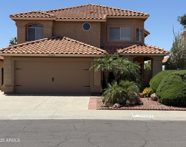 18882 N 77th Avenue - Photo Thumbnail 4