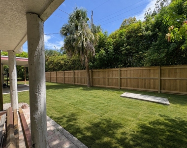 472 Nw 2nd Terrace - Photo Thumbnail 20