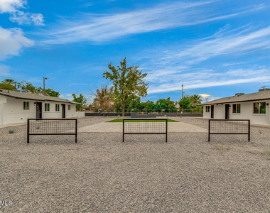 1648 W Colter Street - Photo Thumbnail 16