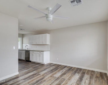 1648 W Colter Street - Photo Thumbnail 3