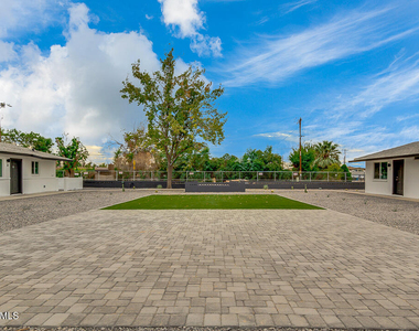 1648 W Colter Street - Photo Thumbnail 15