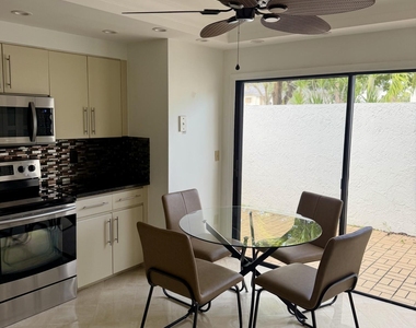 15321 Strathearn Drive - Photo Thumbnail 17