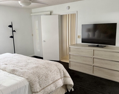 15321 Strathearn Drive - Photo Thumbnail 5