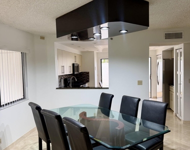 15321 Strathearn Drive - Photo Thumbnail 14