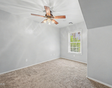 5626 S 21st Place - Photo Thumbnail 6