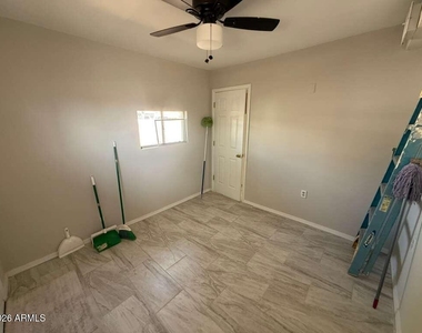 662 E Avenue - Photo Thumbnail 14